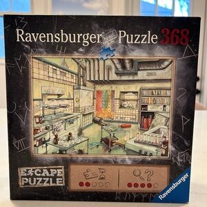 Ravensburger Escape Puzzle 368 Pieces - Laboratory Scene